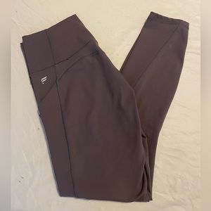 Fabletics Oasis PureLuxe High-Waisted 7/8 Legging w/Pockets - Shadow Size Small